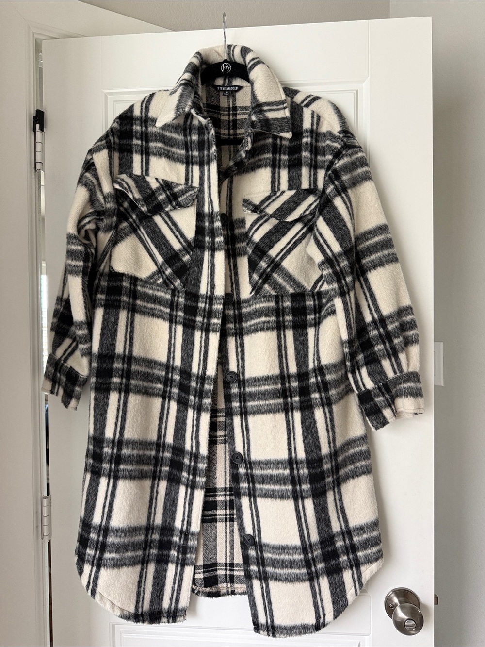 Steve Madden Plaid Shacket Jacket - Black & Cream Small